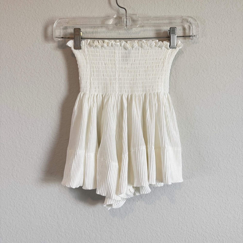 Queen of Sparkles White Iridescent Sparkle Glitter Pleated Swing Shorts Size XS